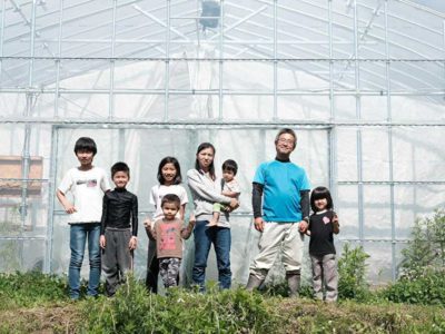 我が子に安心・安全においしく食べさせられるイチゴ作りをモットーに　ふらっとファーム（滝根町）